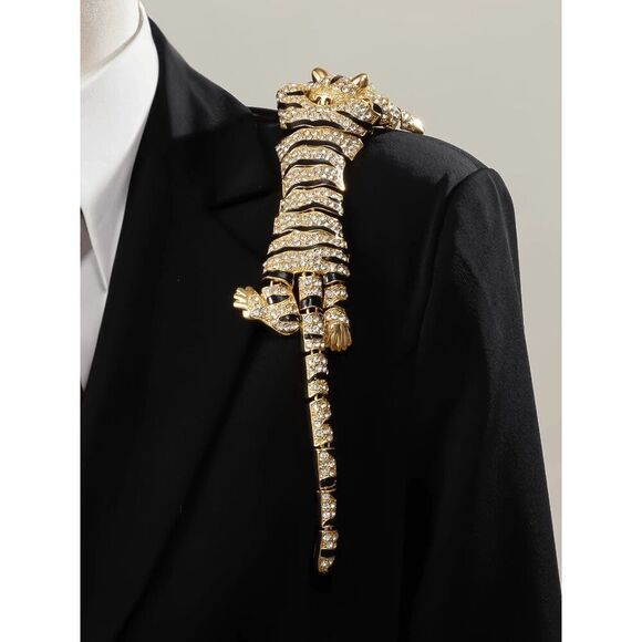 🐯 ✨ Rhinestones Crouching Tiger Bendable Design Blingy Statement Brooch NEW - Picture 3 of 15